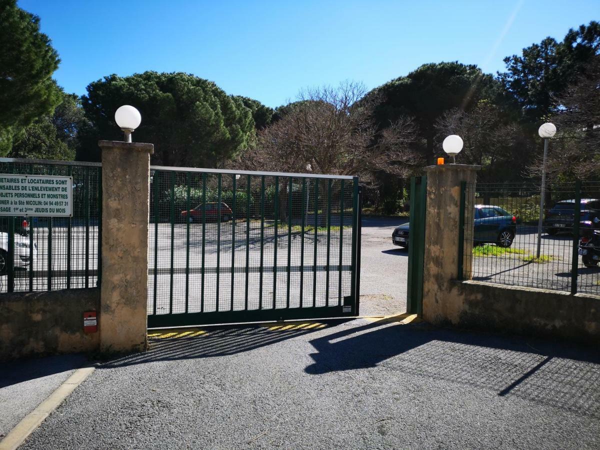 Appartement Sainte-Maxime, Plage De La Nartelle Zewnętrze zdjęcie