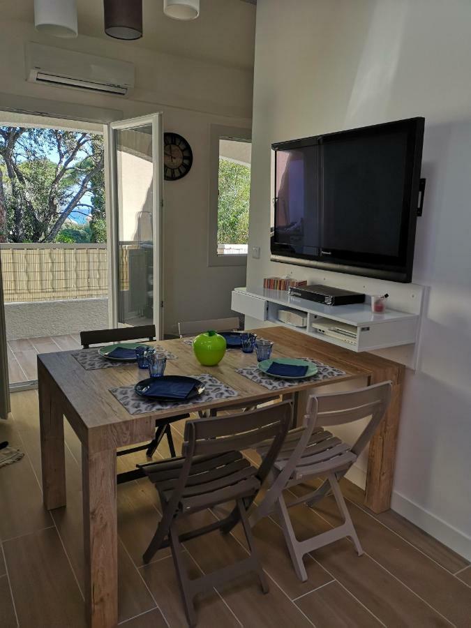 Appartement Sainte-Maxime, Plage De La Nartelle Zewnętrze zdjęcie